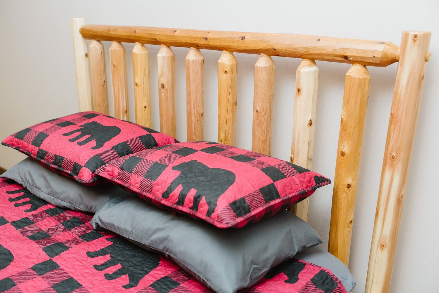 Cedar Log Bed