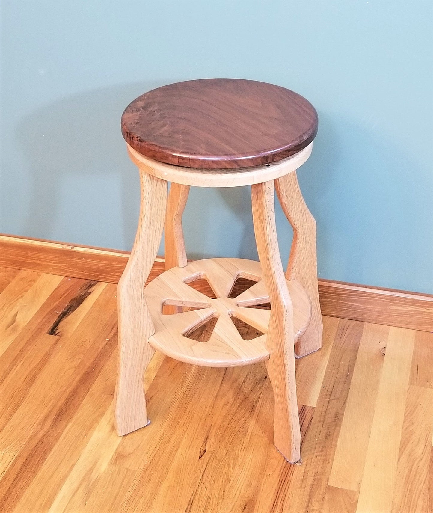 Homestead Swivel Stool